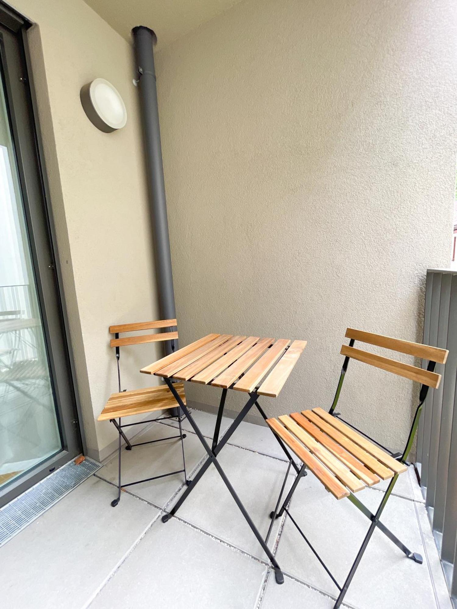 Apartment Whats-app Self-check-in - 1br Apartment, Near Airport,15 Min To Center Wien