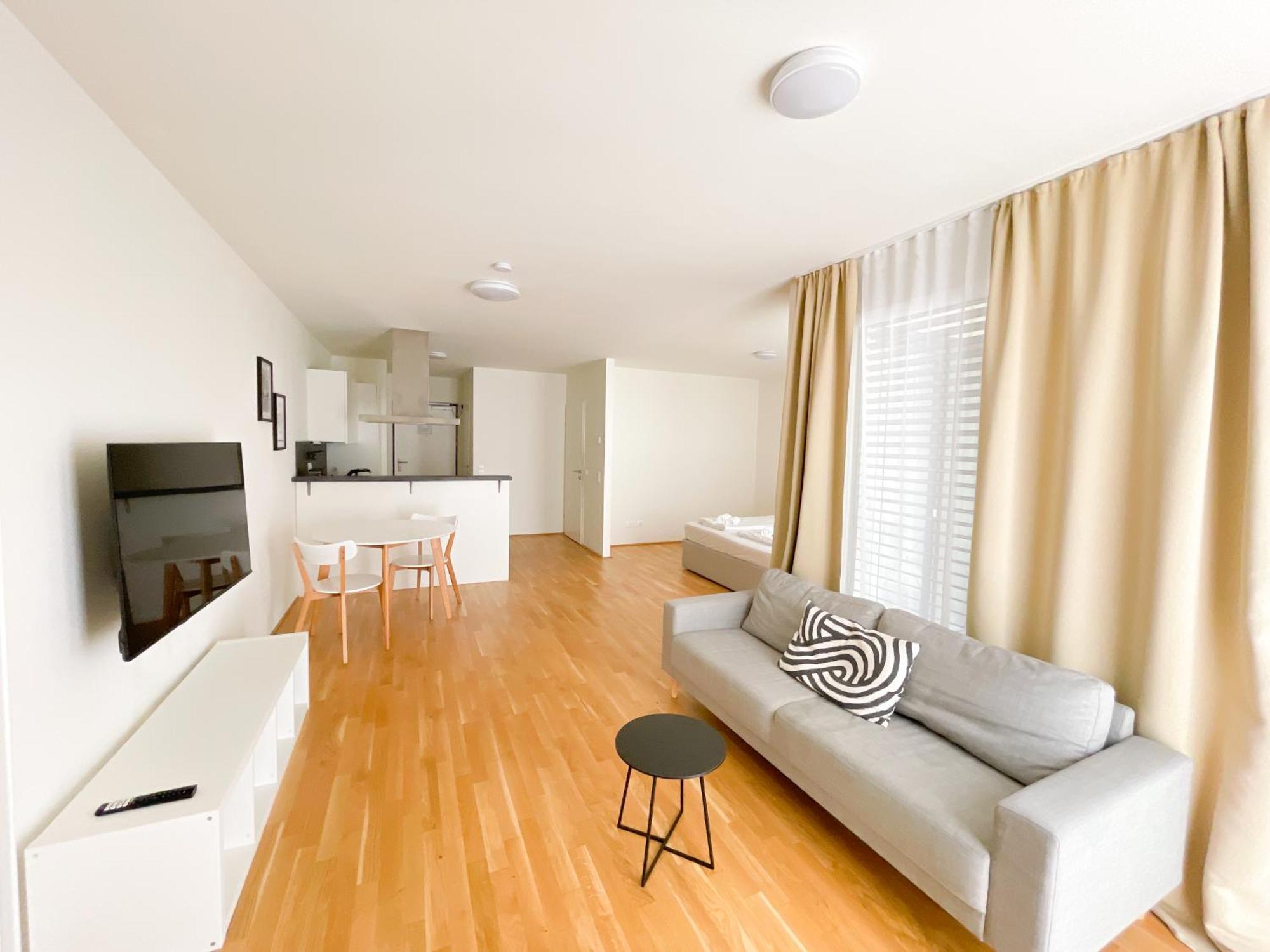 Apartment Whats-app Self-check-in - 1br Apartment, Near Airport,15 Min To Center *