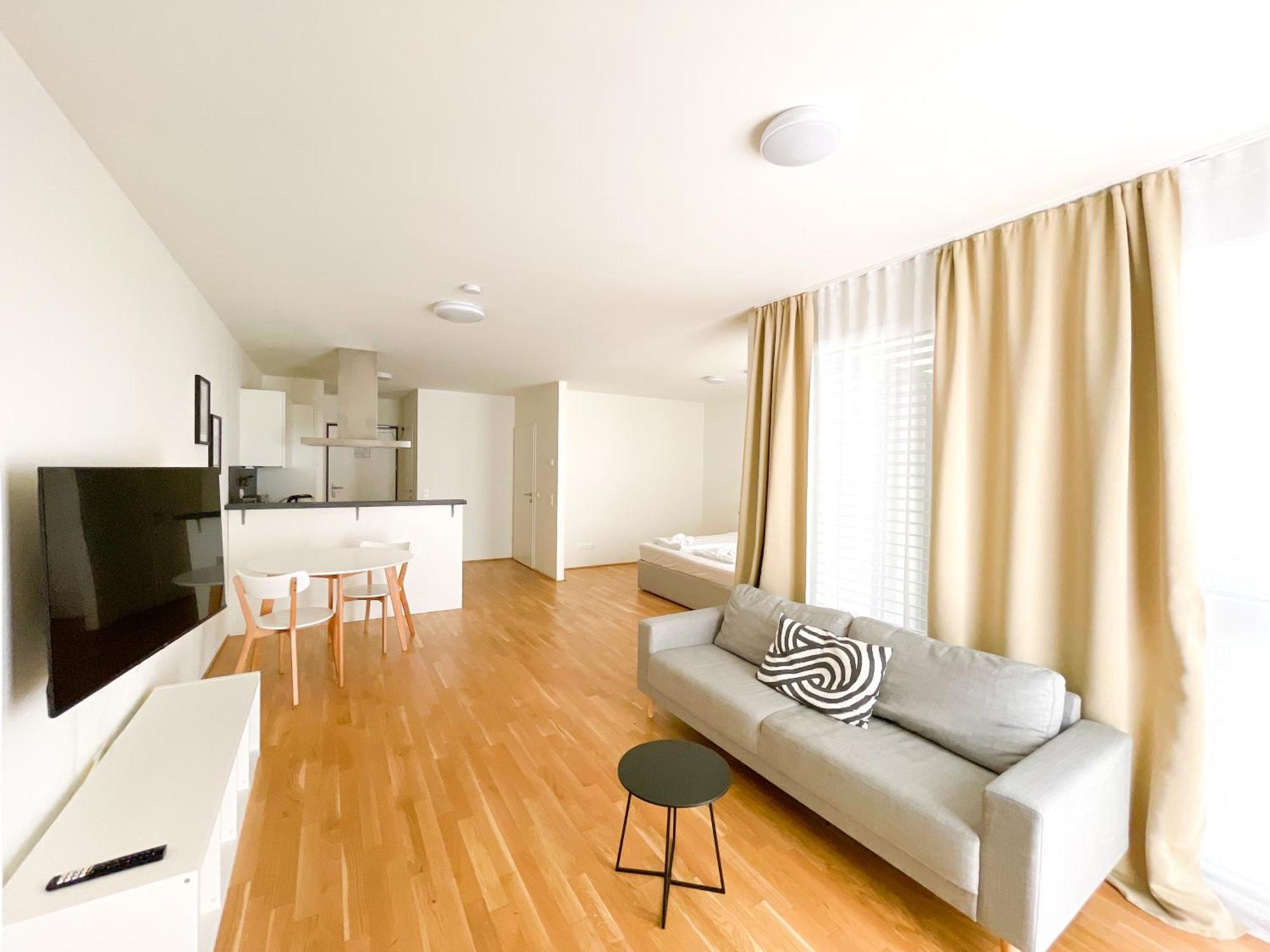 Whats-app Self-check-in - 1br Apartment, Near Airport,15 Min To Center Wien